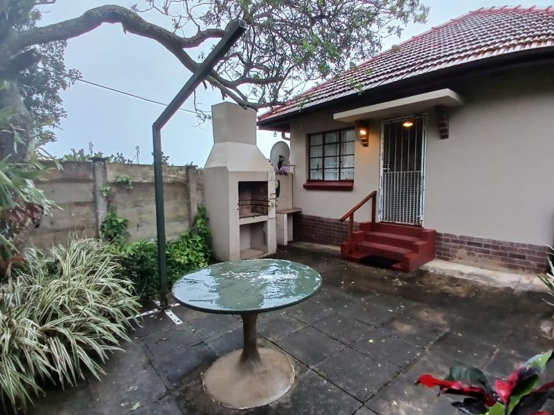 2 Bedroom Property for Sale in Uvongo KwaZulu-Natal
