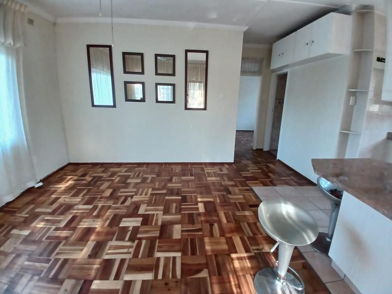 To Let 2 Bedroom Property for Rent in Uvongo KwaZulu-Natal