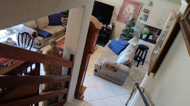 3 Bedroom Property for Sale in Uvongo KwaZulu-Natal