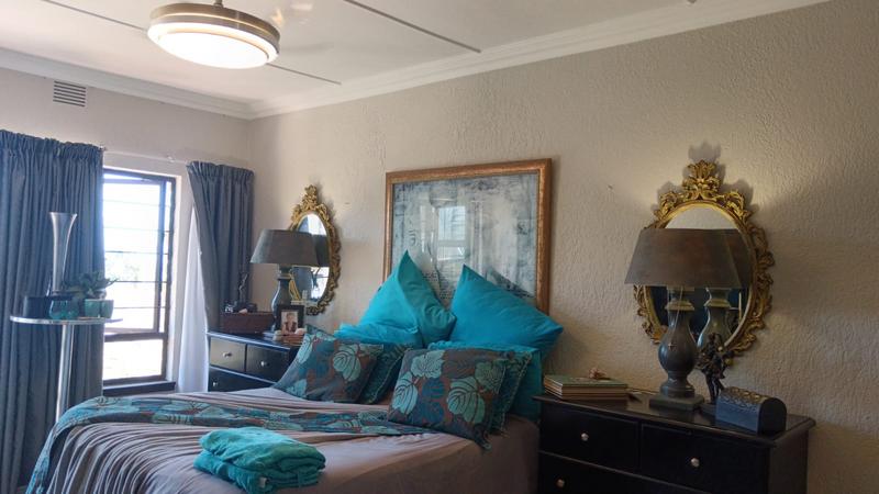 3 Bedroom Property for Sale in Uvongo KwaZulu-Natal