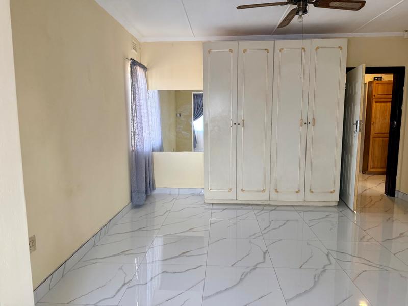 To Let 4 Bedroom Property for Rent in Reservoir Hills KwaZulu-Natal