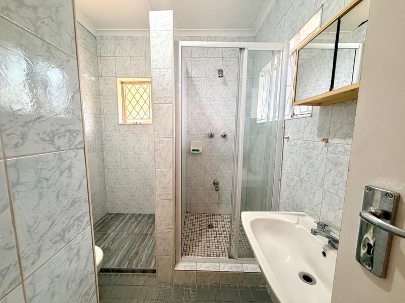 To Let 4 Bedroom Property for Rent in Reservoir Hills KwaZulu-Natal