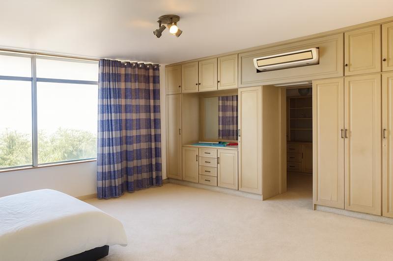 5 Bedroom Property for Sale in La Mercy KwaZulu-Natal