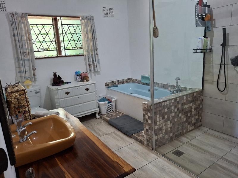 5 Bedroom Property for Sale in Clansthal KwaZulu-Natal