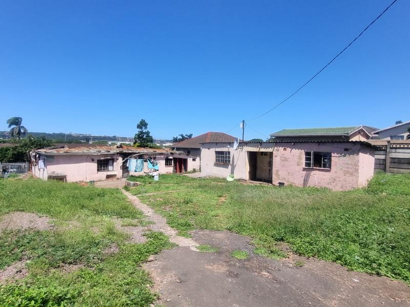 4 Bedroom Property for Sale in Montclair KwaZulu-Natal