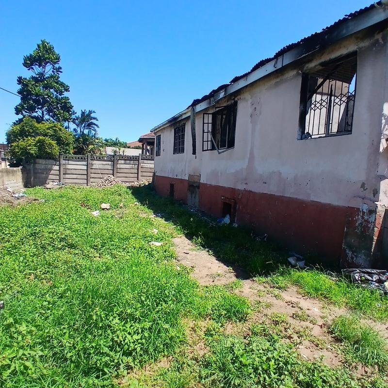 4 Bedroom Property for Sale in Montclair KwaZulu-Natal