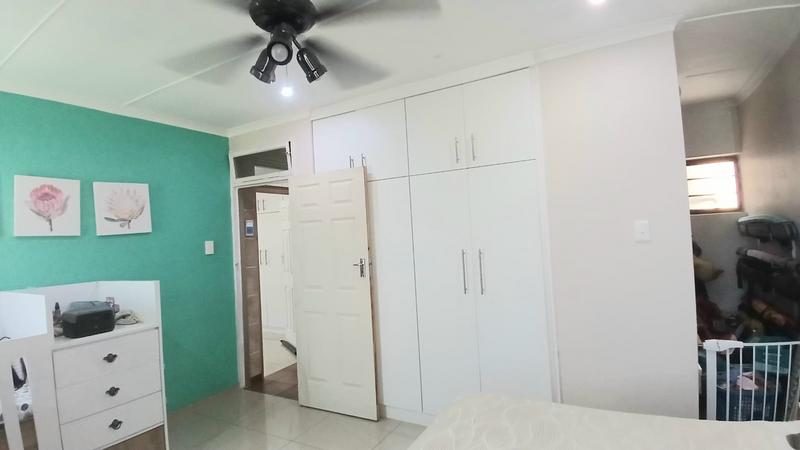 2 Bedroom Property for Sale in Woodhaven KwaZulu-Natal