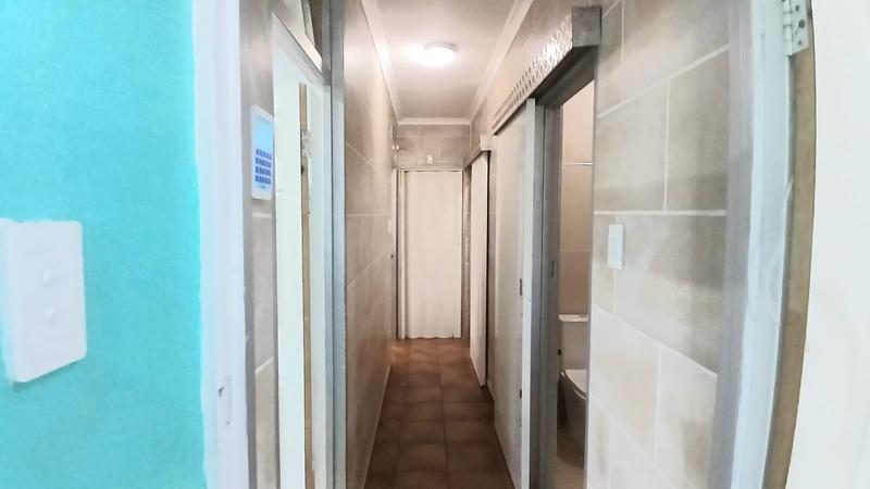 2 Bedroom Property for Sale in Woodhaven KwaZulu-Natal