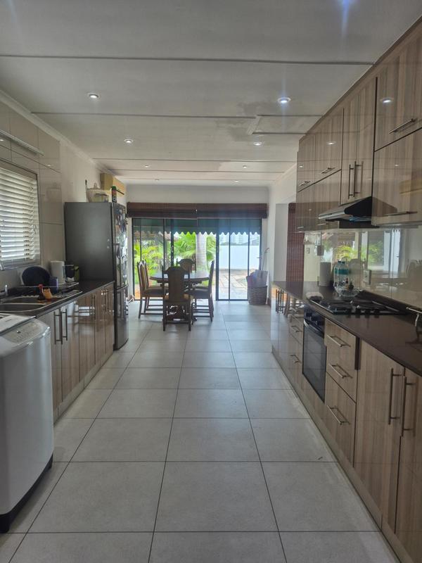 5 Bedroom Property for Sale in Herrwood Park KwaZulu-Natal