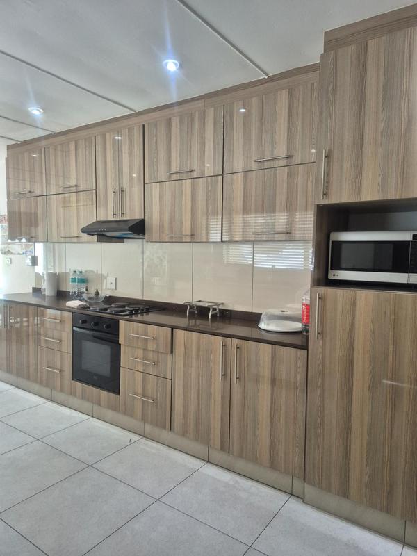 5 Bedroom Property for Sale in Herrwood Park KwaZulu-Natal