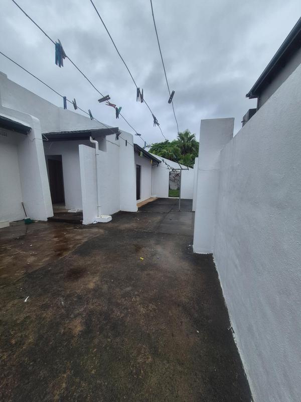 5 Bedroom Property for Sale in Herrwood Park KwaZulu-Natal