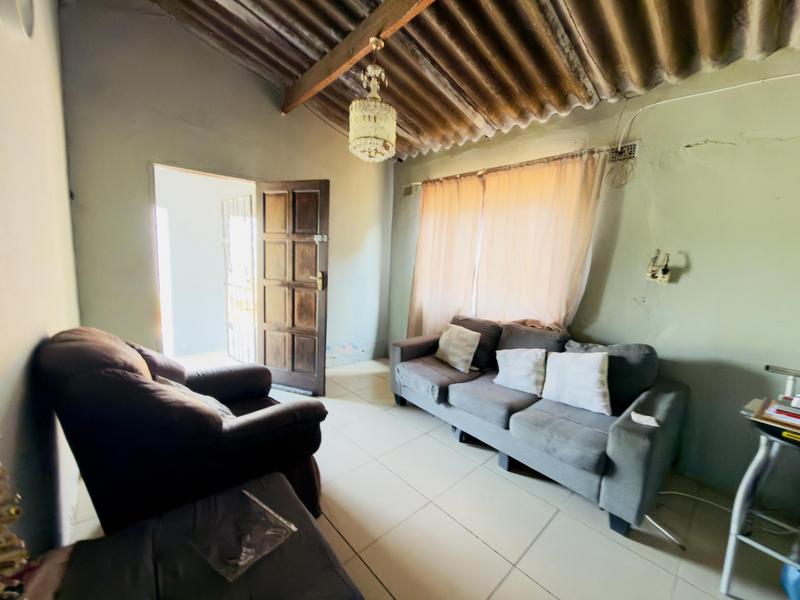 3 Bedroom Property for Sale in Ntuzuma KwaZulu-Natal