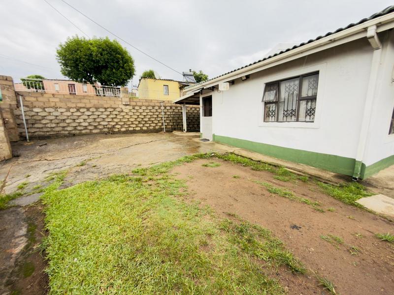 3 Bedroom Property for Sale in Parkgate KwaZulu-Natal
