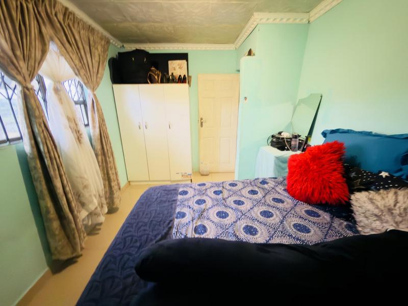 3 Bedroom Property for Sale in Parkgate KwaZulu-Natal