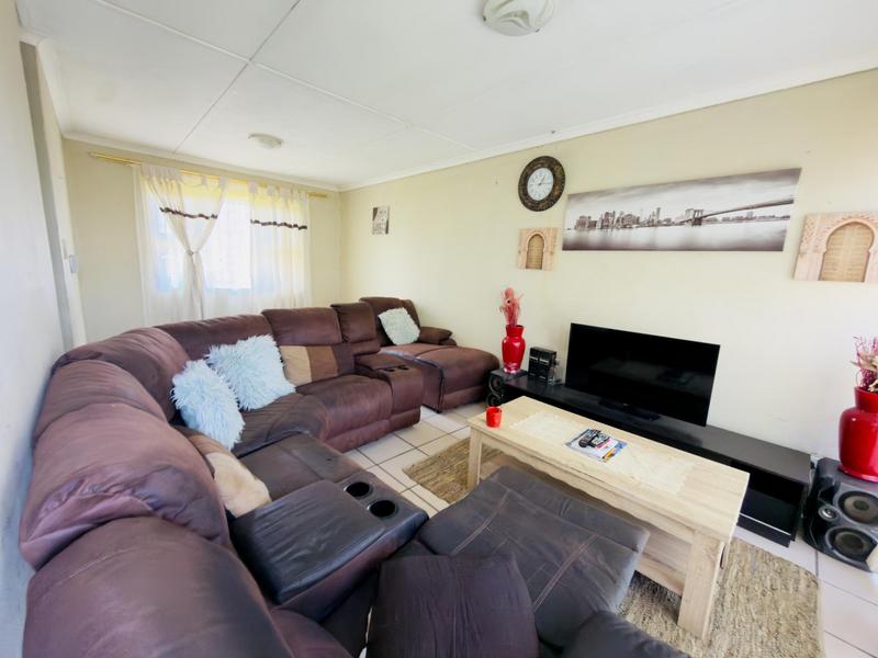 3 Bedroom Property for Sale in Lovu KwaZulu-Natal