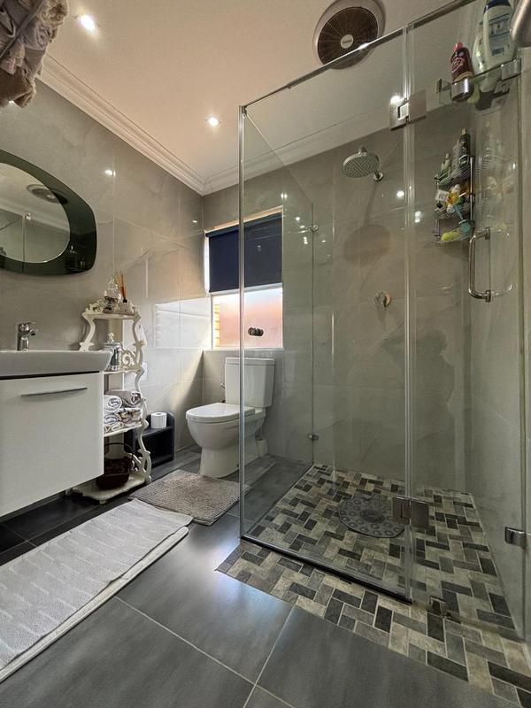 4 Bedroom Property for Sale in Reservoir Hills KwaZulu-Natal