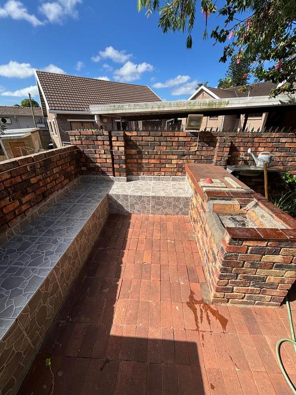 4 Bedroom Property for Sale in Reservoir Hills KwaZulu-Natal