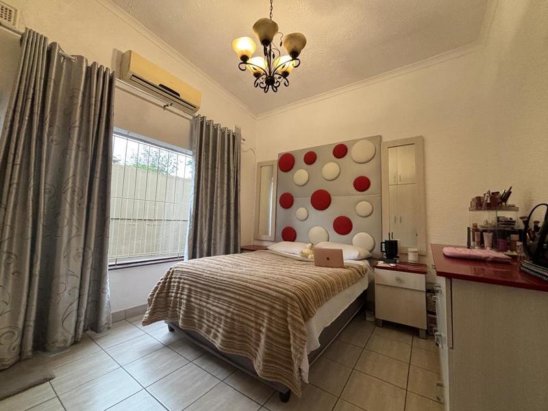 4 Bedroom Property for Sale in Reservoir Hills KwaZulu-Natal