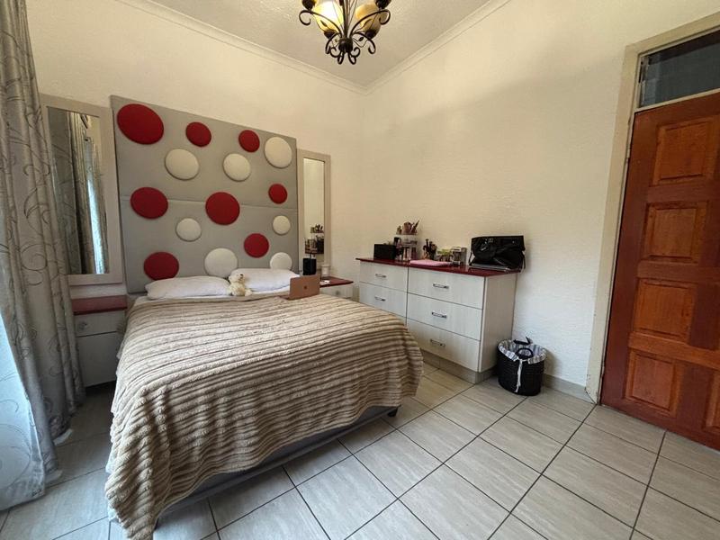 4 Bedroom Property for Sale in Reservoir Hills KwaZulu-Natal