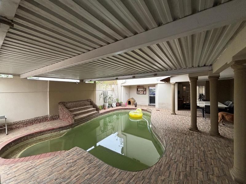 4 Bedroom Property for Sale in Reservoir Hills KwaZulu-Natal