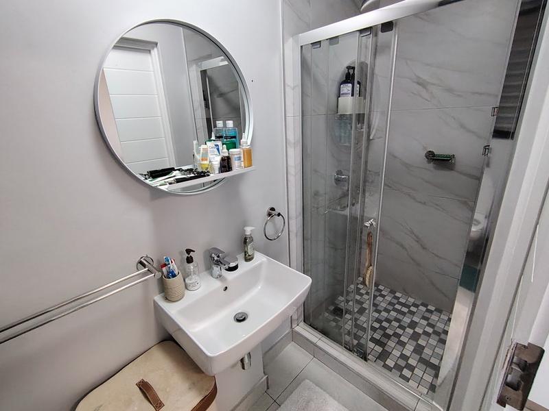 2 Bedroom Property for Sale in Umhlanga KwaZulu-Natal