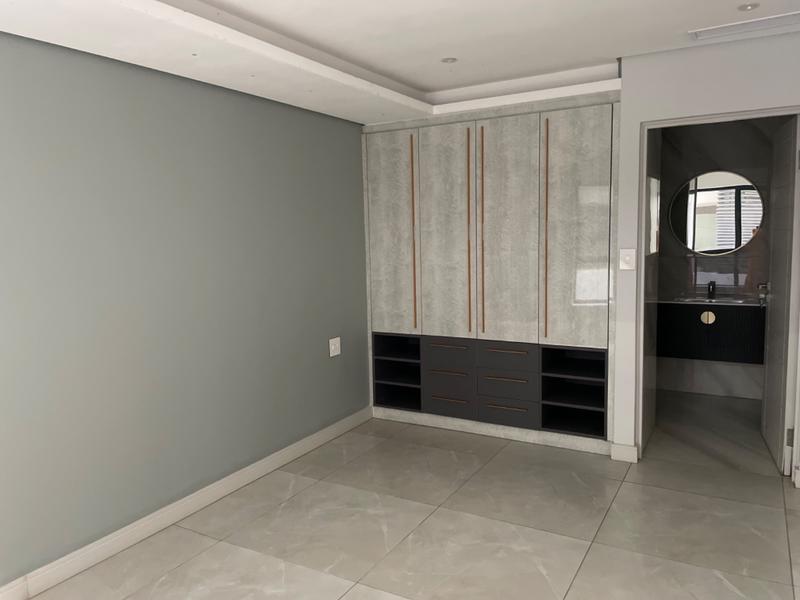 3 Bedroom Property for Sale in Umhlanga Ridgeside KwaZulu-Natal