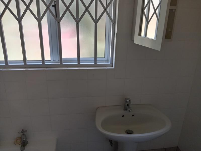 2 Bedroom Property for Sale in Scottburgh KwaZulu-Natal