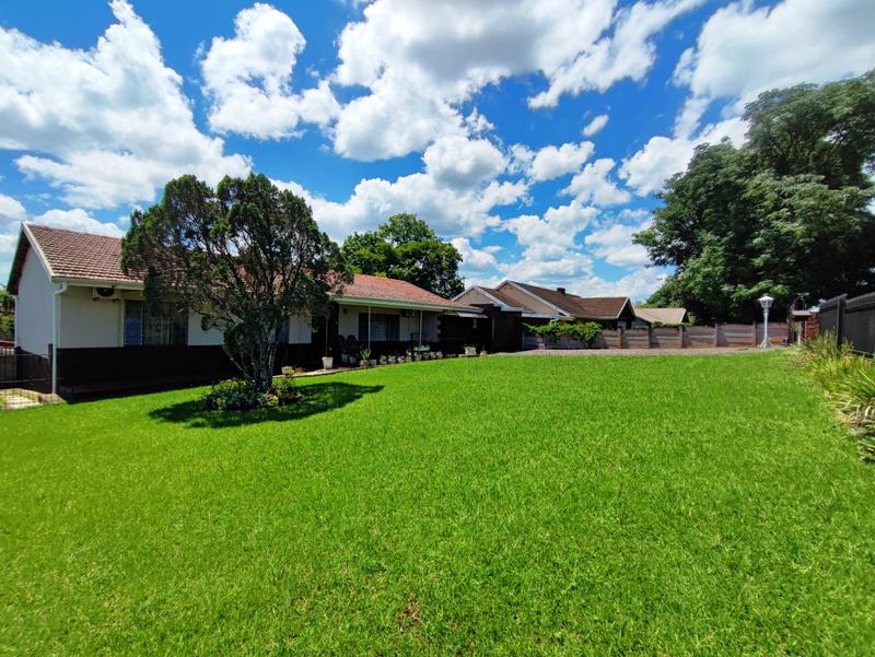 3 Bedroom Property for Sale in Scottsville KwaZulu-Natal