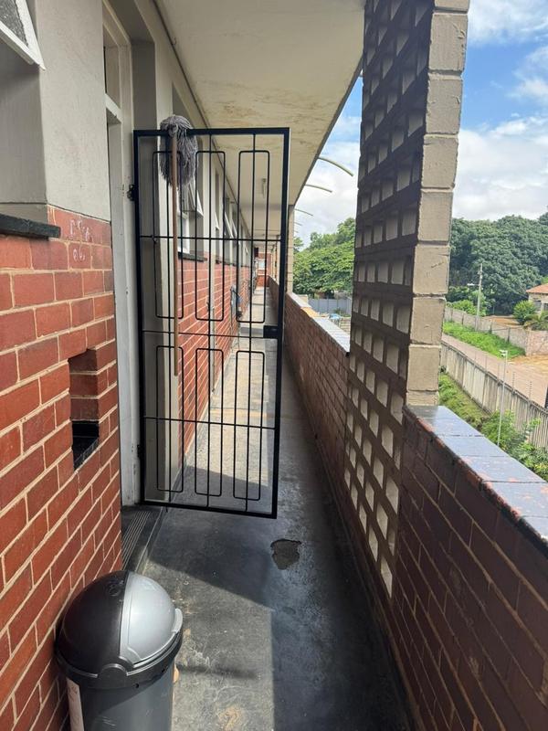 2 Bedroom Property for Sale in Rossburgh KwaZulu-Natal