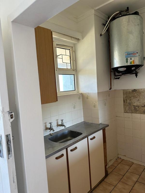 To Let 1 Bedroom Property for Rent in Bluff KwaZulu-Natal