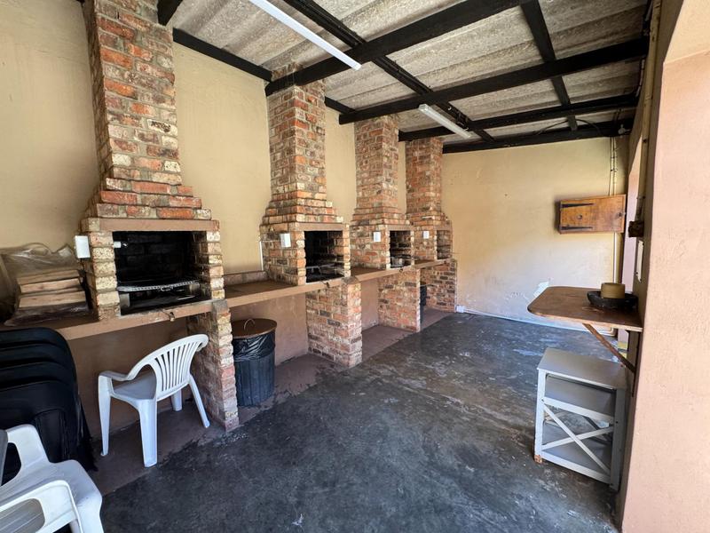 2 Bedroom Property for Sale in St Michaels On Sea KwaZulu-Natal