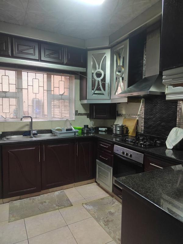 To Let 2 Bedroom Property for Rent in Chatsworth KwaZulu-Natal