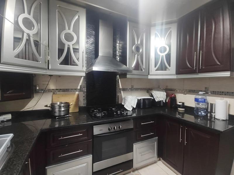 To Let 2 Bedroom Property for Rent in Chatsworth KwaZulu-Natal