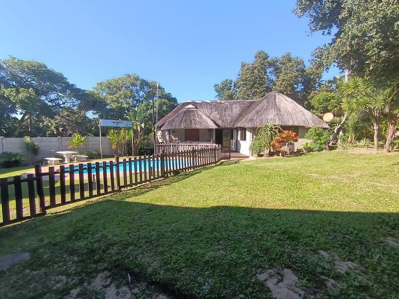 Commercial Property for Sale in Glenmore Beach KwaZulu-Natal