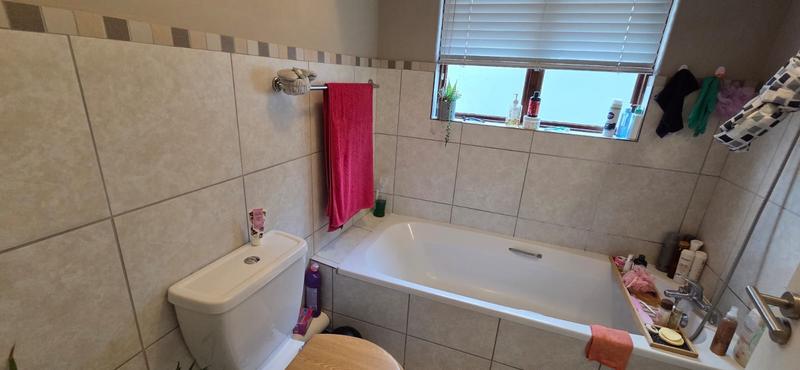 2 Bedroom Property for Sale in Sheffield Beach KwaZulu-Natal