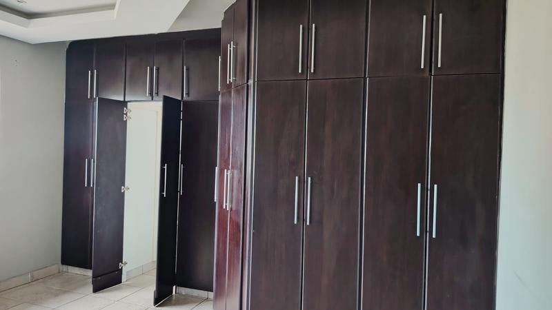 To Let 2 Bedroom Property for Rent in Malvern KwaZulu-Natal