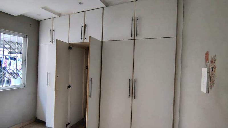 To Let 2 Bedroom Property for Rent in Malvern KwaZulu-Natal