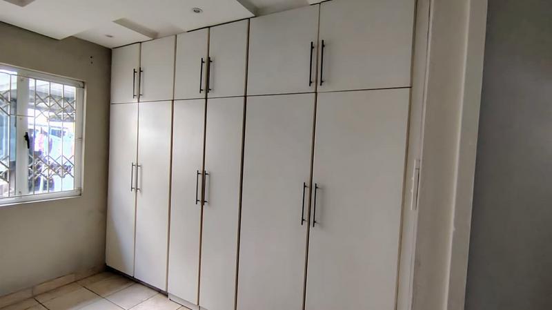 To Let 2 Bedroom Property for Rent in Malvern KwaZulu-Natal