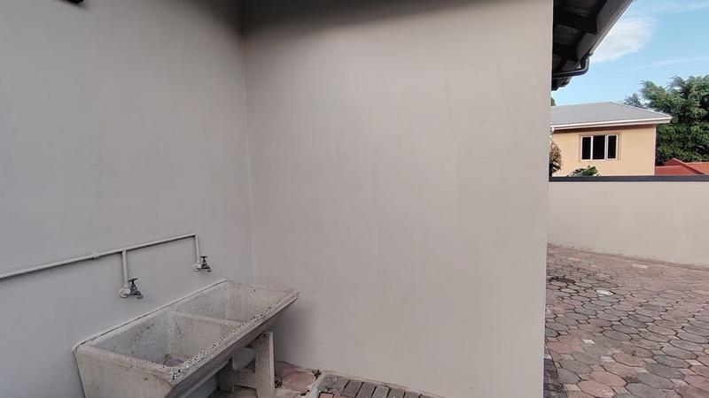 To Let 2 Bedroom Property for Rent in Malvern KwaZulu-Natal