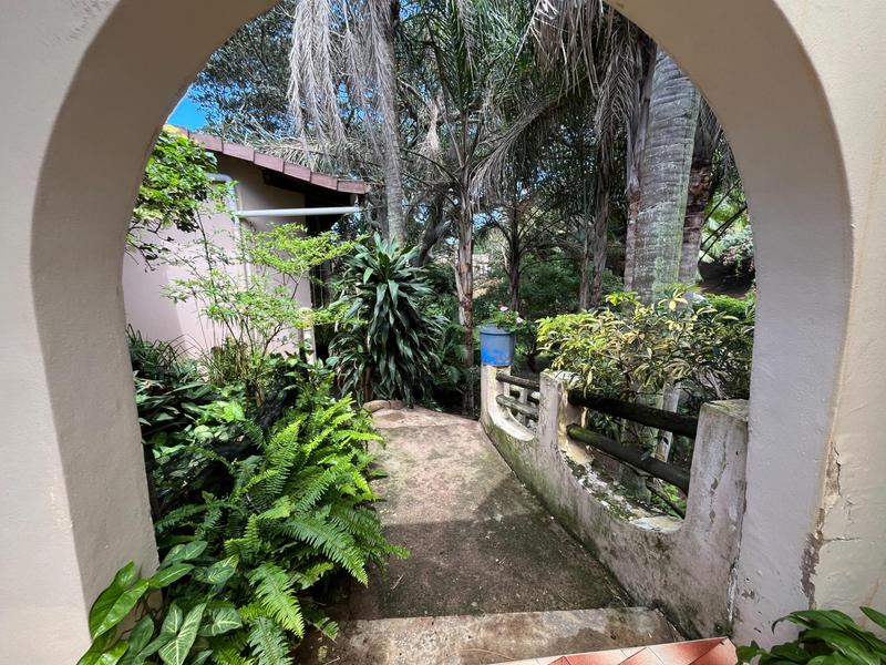 6 Bedroom Property for Sale in Southport KwaZulu-Natal