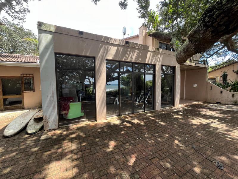 6 Bedroom Property for Sale in Southport KwaZulu-Natal