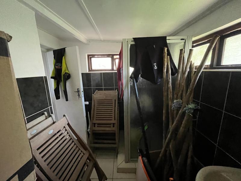 6 Bedroom Property for Sale in Southport KwaZulu-Natal