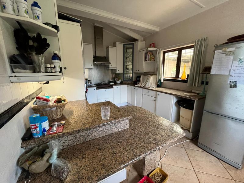 6 Bedroom Property for Sale in Southport KwaZulu-Natal