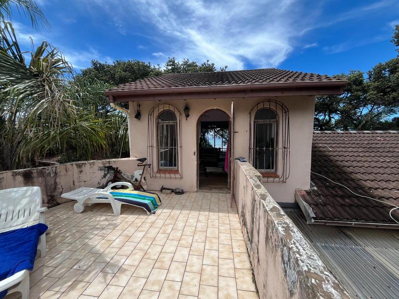 6 Bedroom Property for Sale in Southport KwaZulu-Natal