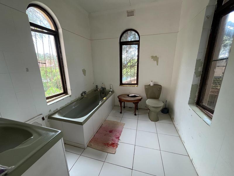 6 Bedroom Property for Sale in Southport KwaZulu-Natal