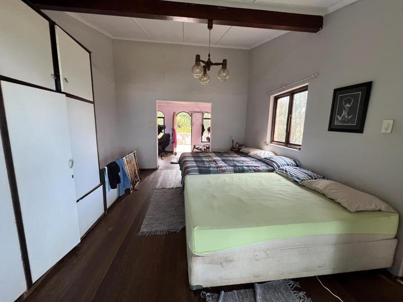 6 Bedroom Property for Sale in Southport KwaZulu-Natal