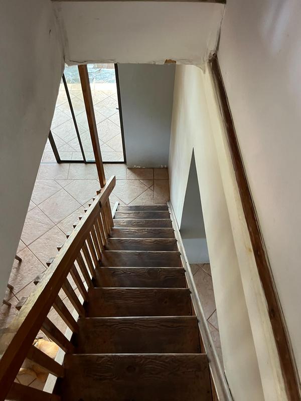 6 Bedroom Property for Sale in Southport KwaZulu-Natal