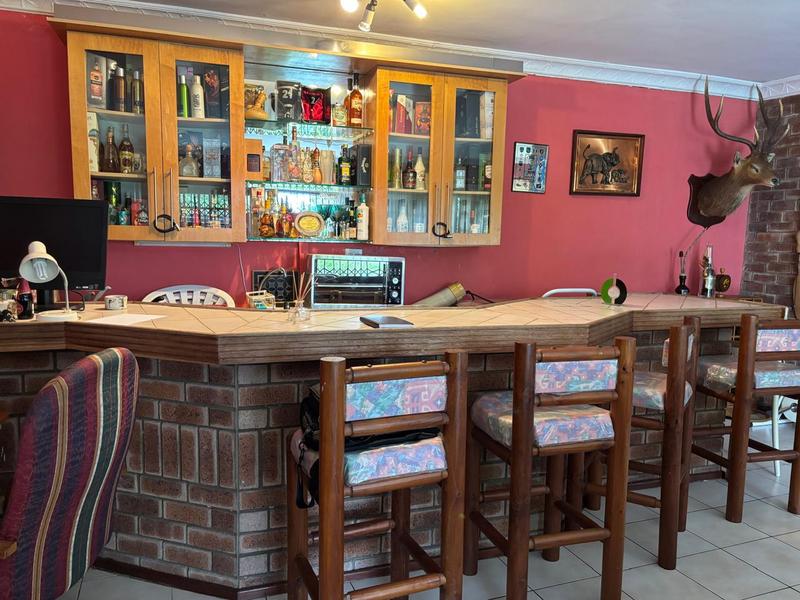 4 Bedroom Property for Sale in Chiltern Hills KwaZulu-Natal