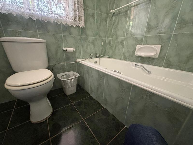 4 Bedroom Property for Sale in Chiltern Hills KwaZulu-Natal