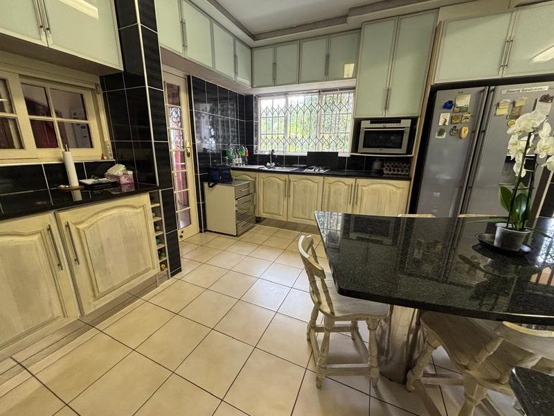 4 Bedroom Property for Sale in Chiltern Hills KwaZulu-Natal